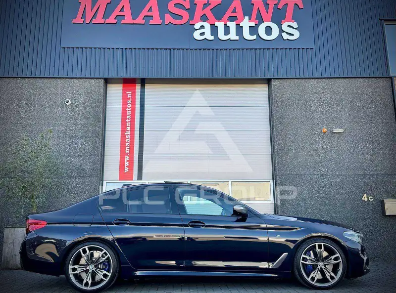 2020 BMW 550M