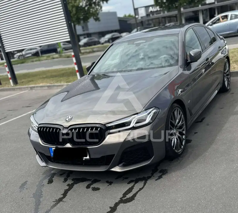 2020 BMW 550M