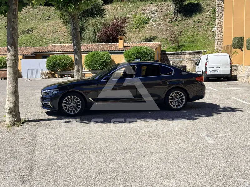 2020 BMW 518