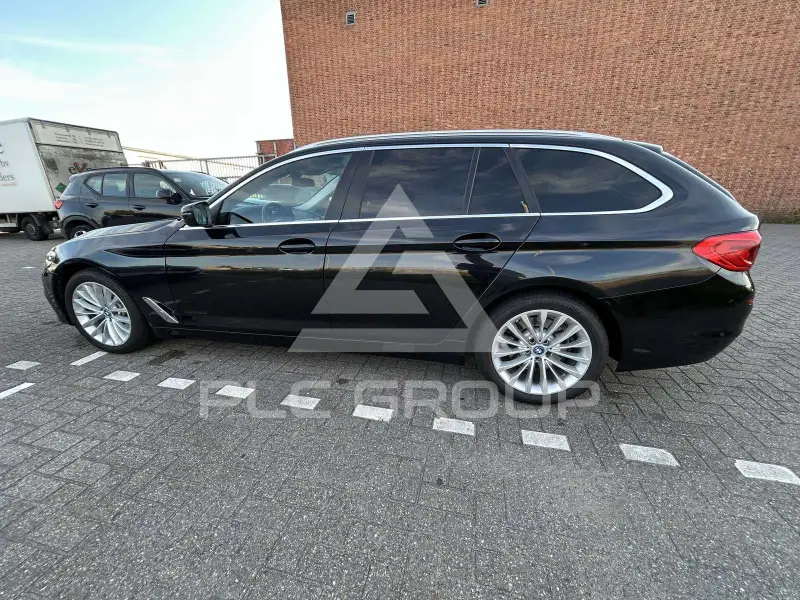 2020 BMW 518
