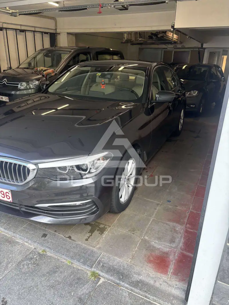 2020 BMW 518