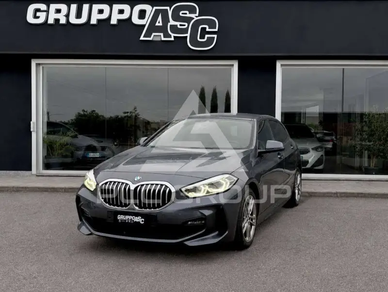 2020 BMW 120