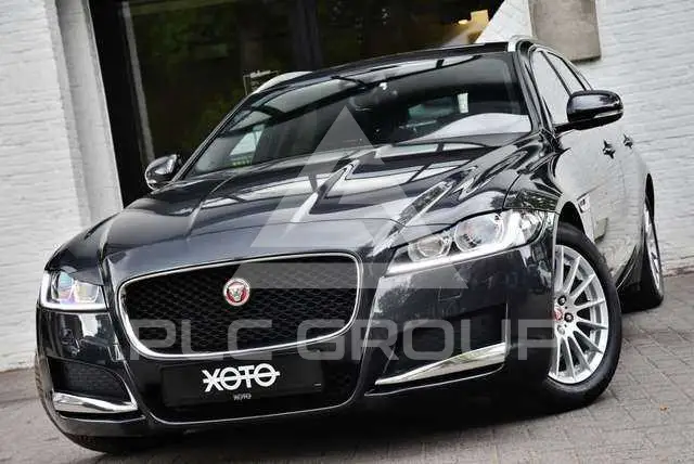 2020 Jaguar XF