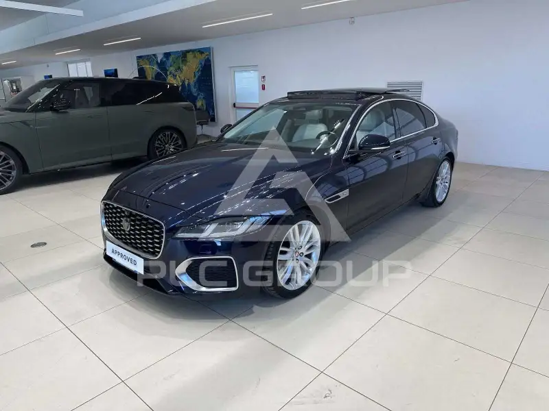 2020 Jaguar XF