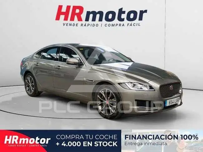 2020 Jaguar XF