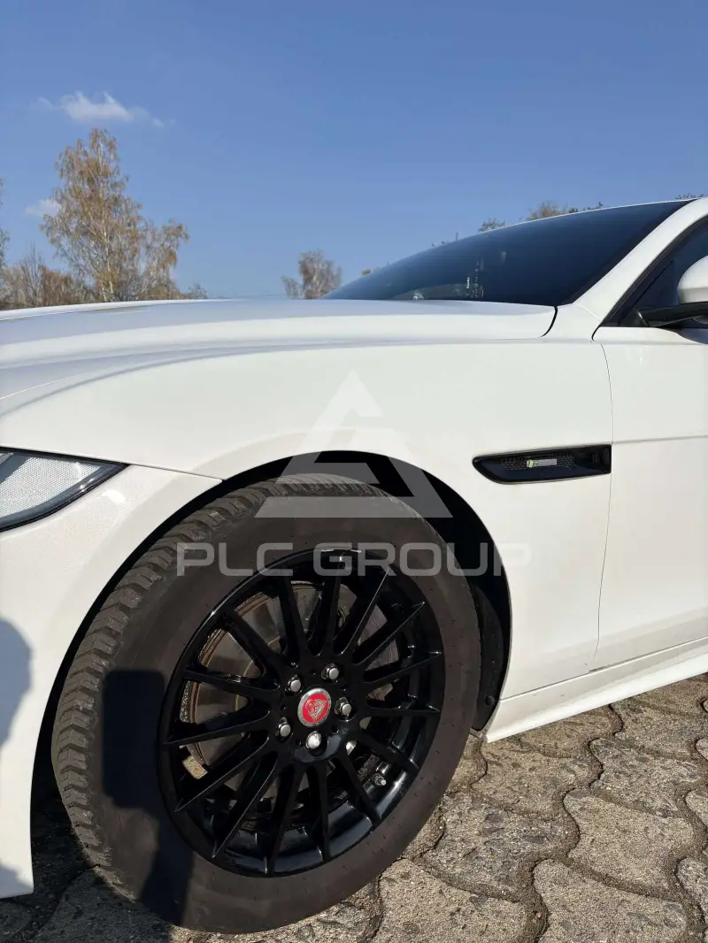 2020 Jaguar XE