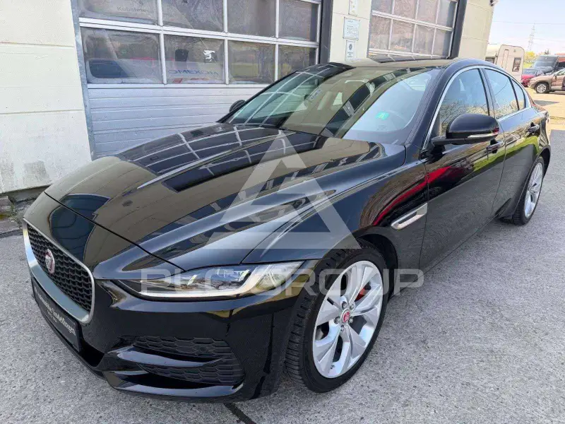 2020 Jaguar XE