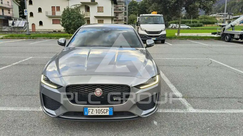 2020 Jaguar XE