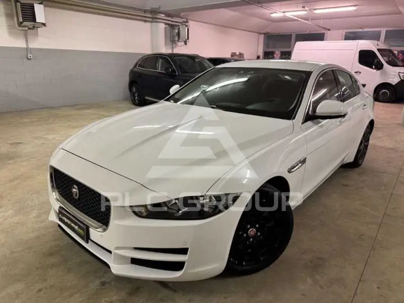 2020 Jaguar XE