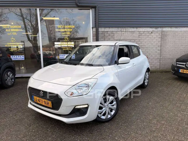 2020 Suzuki SWIFT