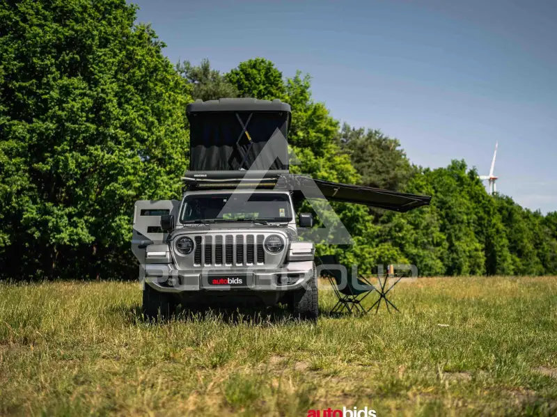 2020 Jeep WRANGLER