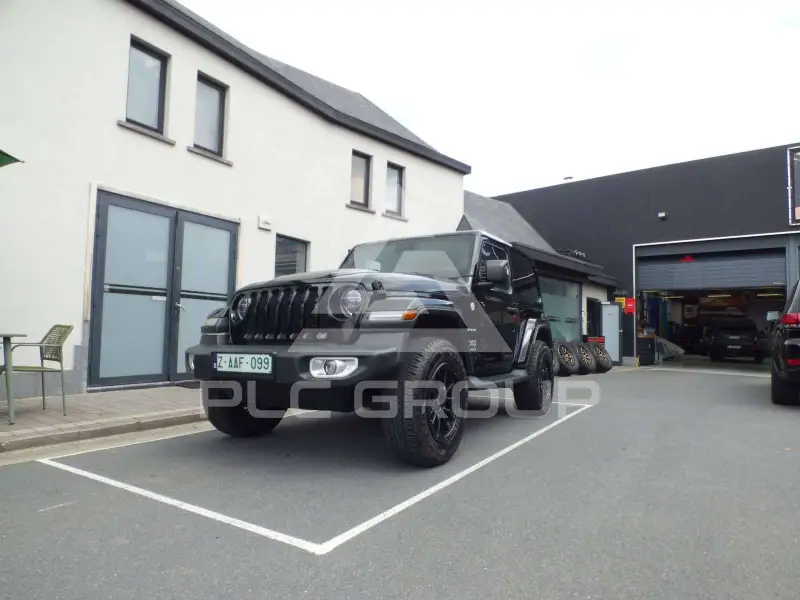 2020 Jeep WRANGLER