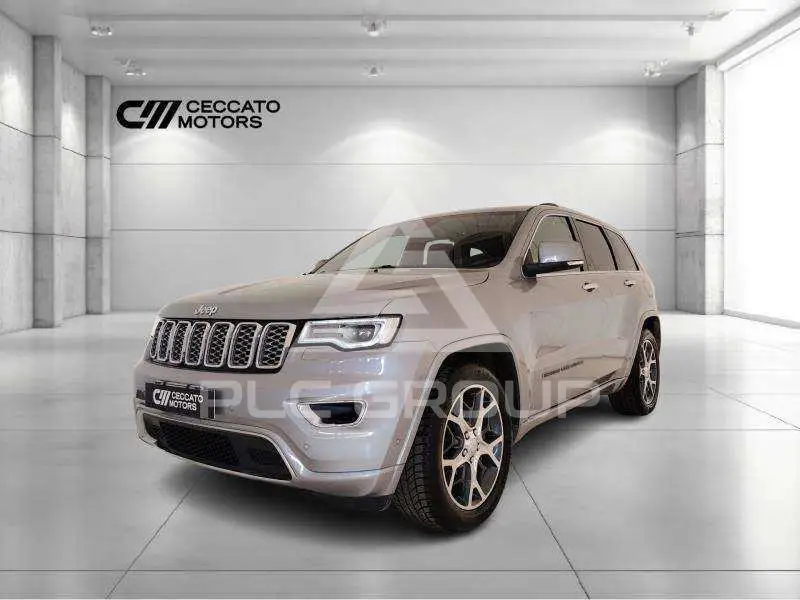 2020 Jeep Grand Cherokee