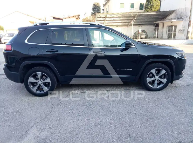 2020 Jeep CHEROKEE