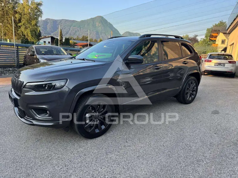 2020 Jeep CHEROKEE