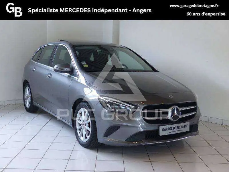 2020 Mercedes Benz B 200