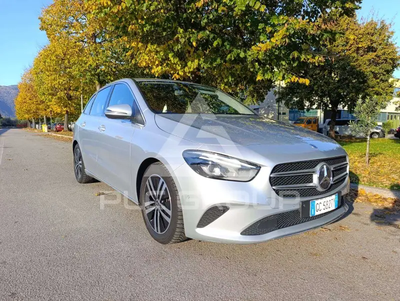 2020 Mercedes Benz B 200