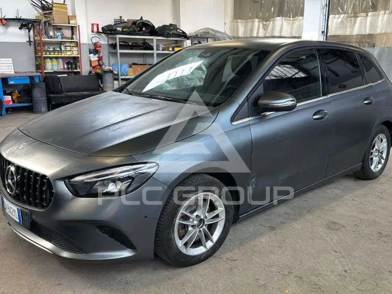 2020 Mercedes Benz B 200