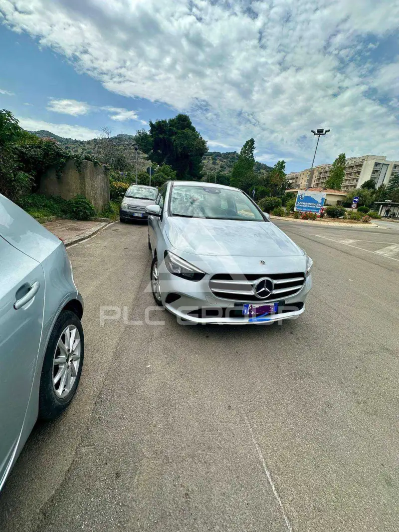 2020 Mercedes Benz B 200