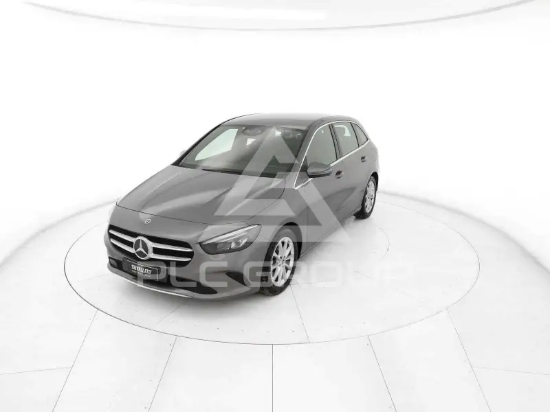 2020 Mercedes Benz B 200