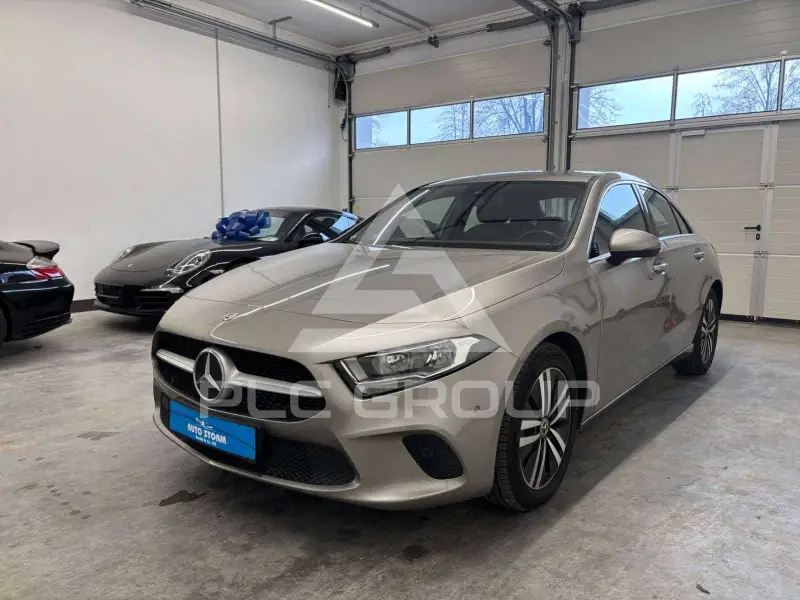 2020 Mercedes Benz A 180