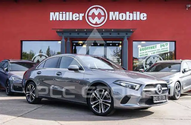 2020 Mercedes Benz A 250