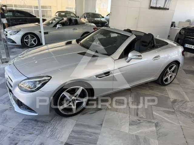 2020 Mercedes Benz SLC 200