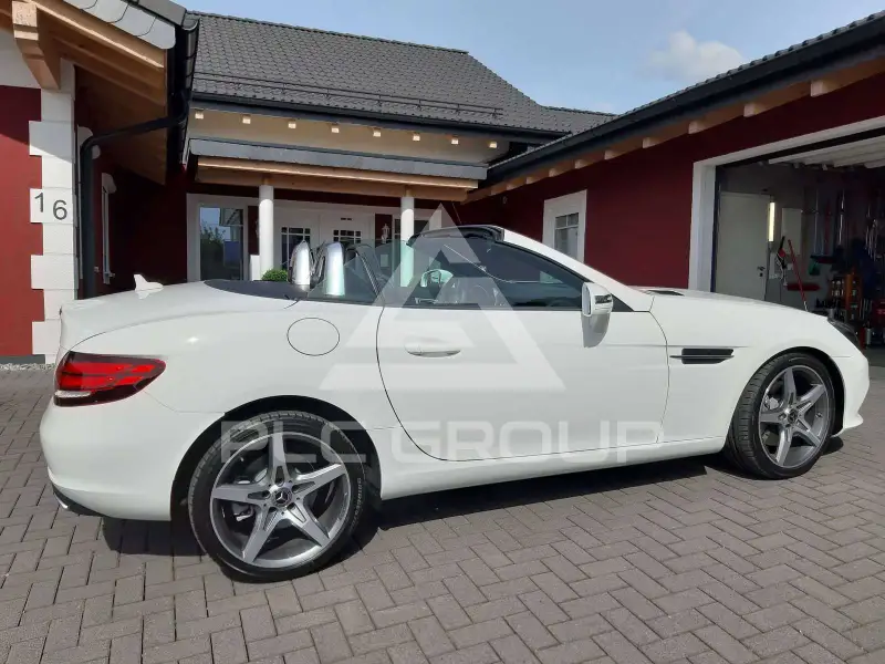 2020 Mercedes Benz SLC 200
