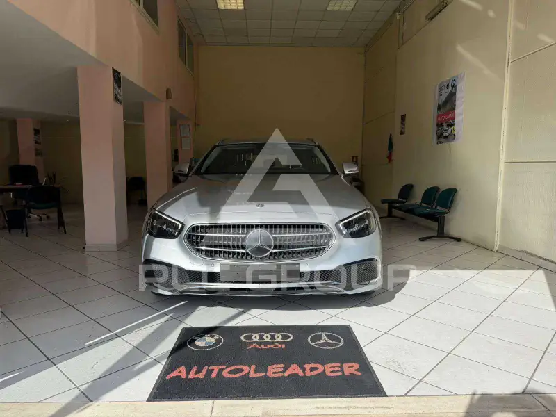 2020 Mercedes Benz E 300