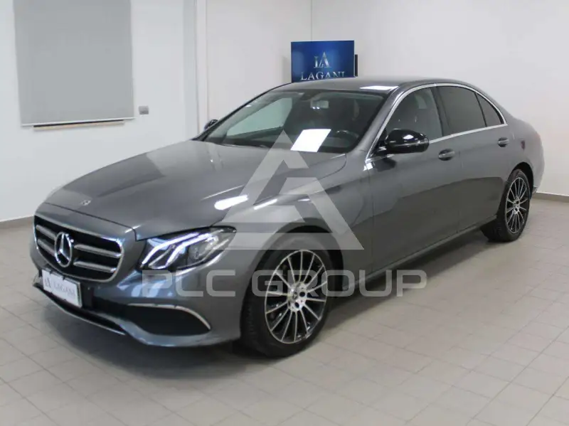 2020 Mercedes Benz E 200
