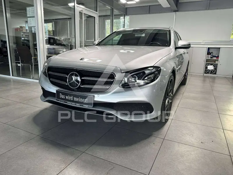 2020 Mercedes Benz E 200