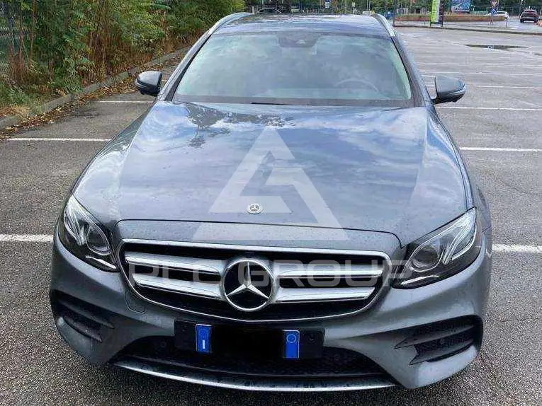 2020 Mercedes Benz E 220