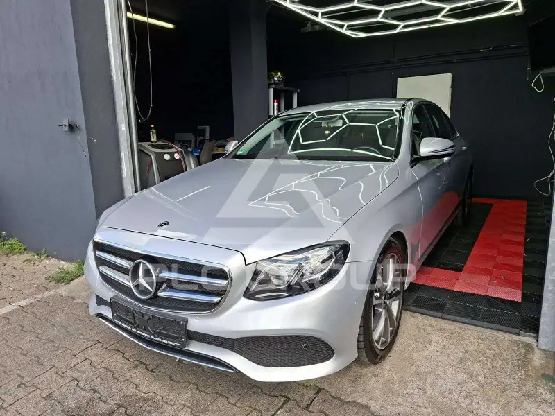 2020 Mercedes Benz E 220