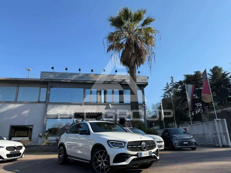 2020 Mercedes Benz GLC 200