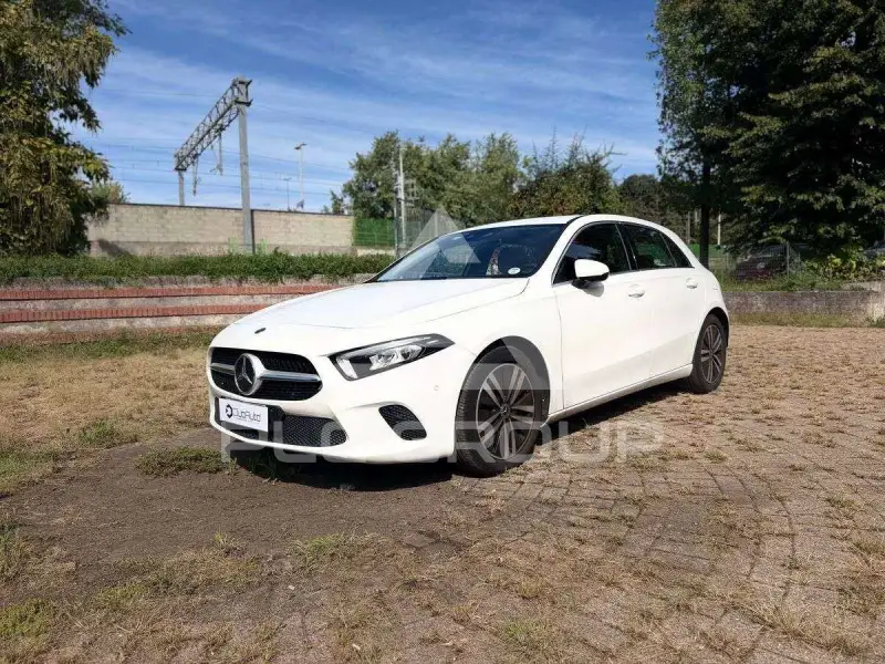 2020 Mercedes Benz A 160