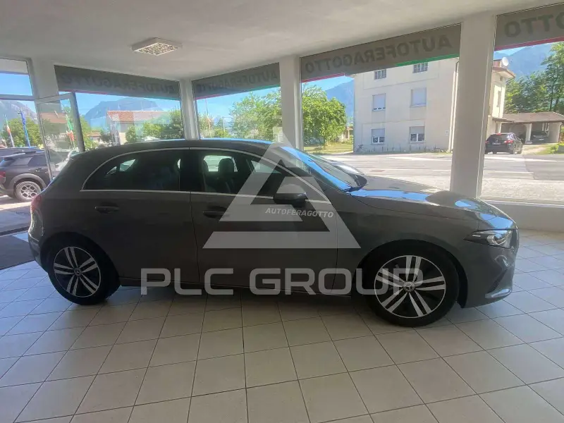 2020 Mercedes Benz A 160