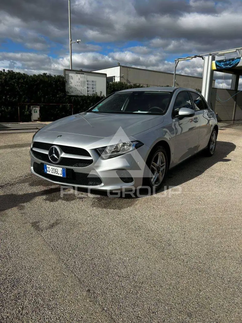 2020 Mercedes Benz A 160