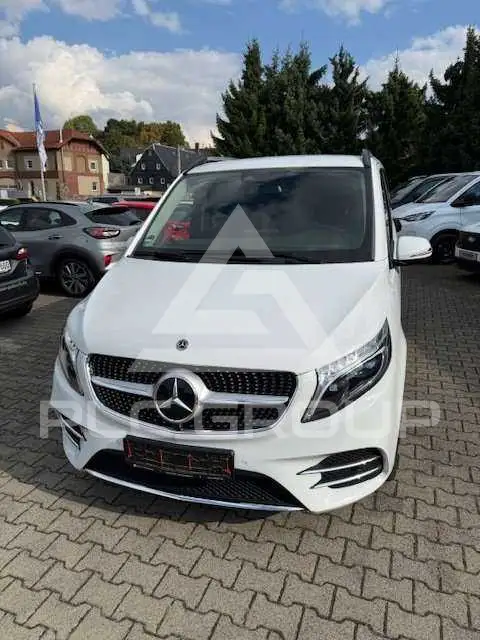 2020 Mercedes Benz V 300
