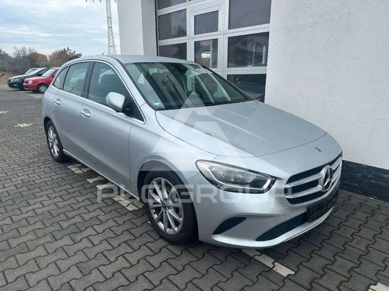 2020 Mercedes Benz B 180