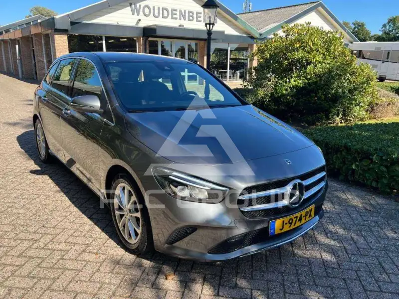 2020 Mercedes Benz B 180