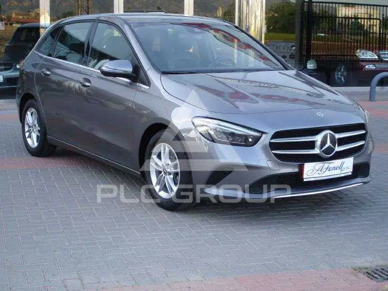 2020 Mercedes Benz B 180