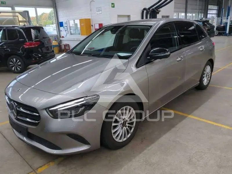 2020 Mercedes Benz B 180