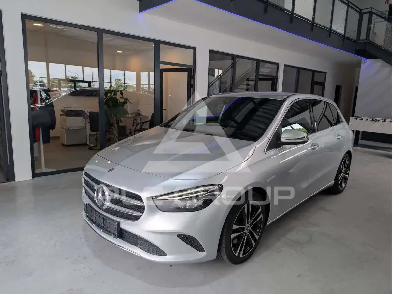 2020 Mercedes Benz B 220