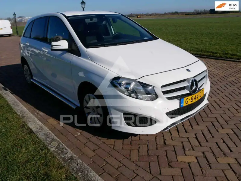 2020 Mercedes Benz B 220