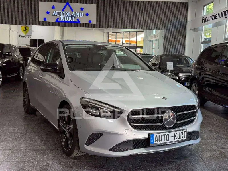 2020 Mercedes Benz B 220