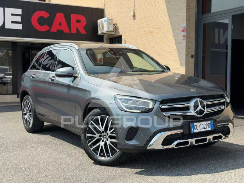 2020 Mercedes Benz GLC 220
