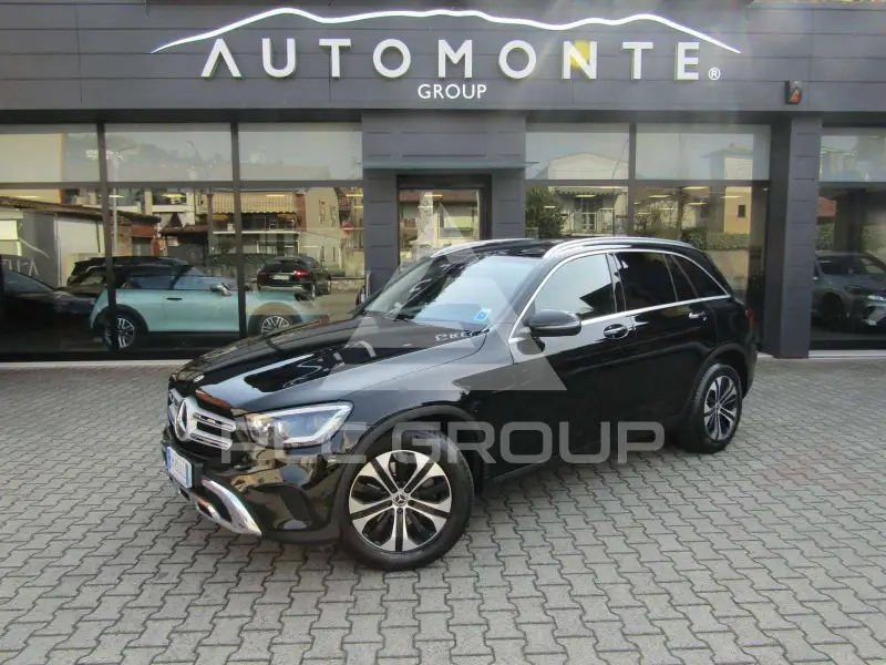 2020 Mercedes Benz GLC 220