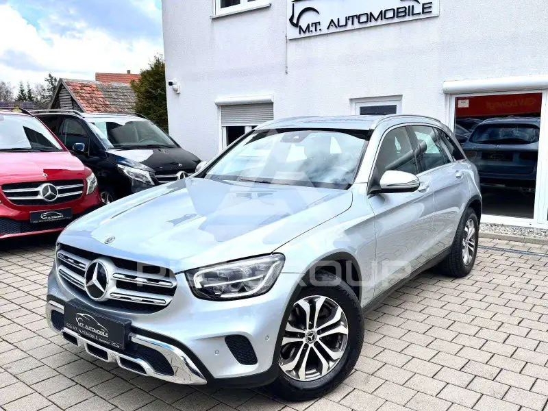 2020 Mercedes Benz GLC 220