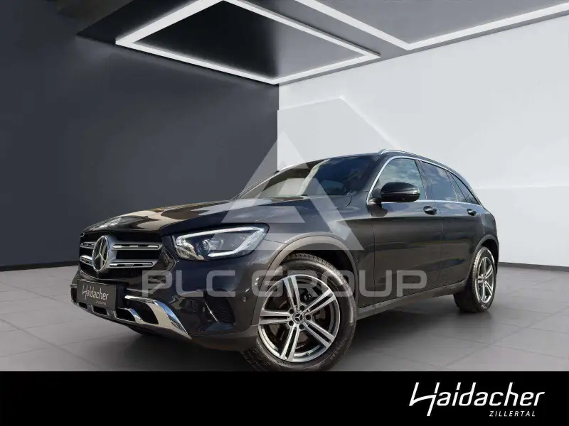 2020 Mercedes Benz GLC 220