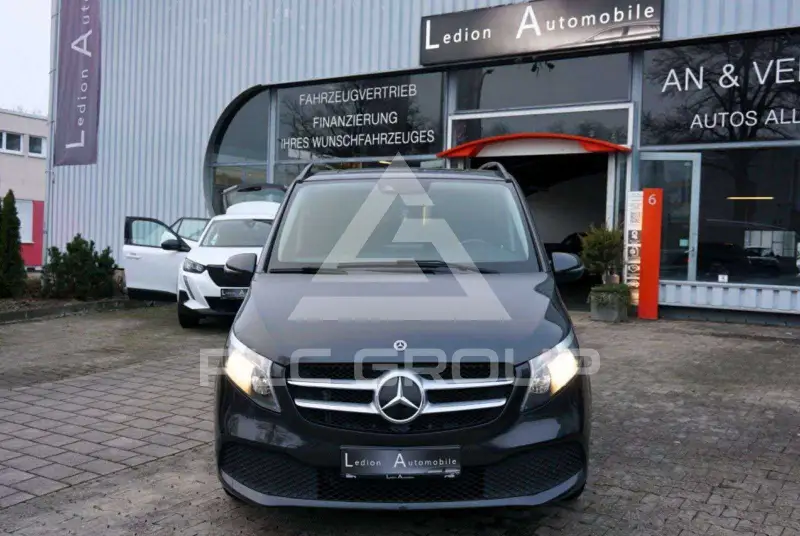 2020 Mercedes Benz V 300